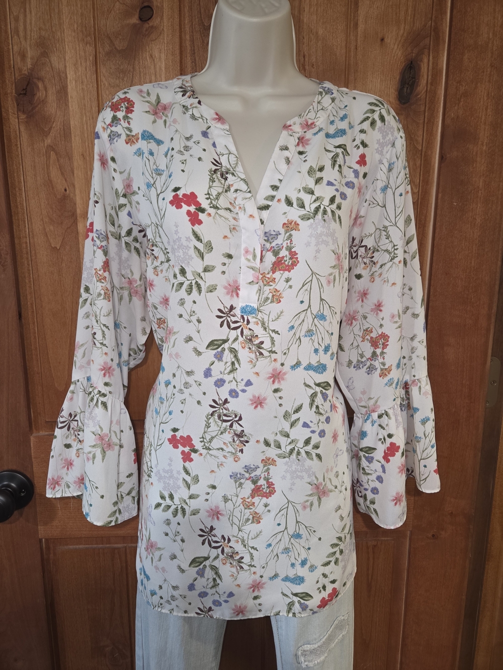 Violet & Claire White Floral Tunic with Pink, Blue, Green Accents‎
